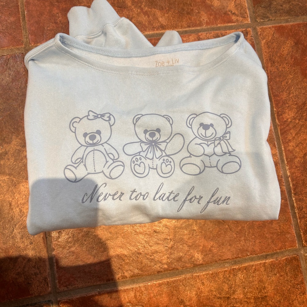 Zoe + Liv light Blue Crew